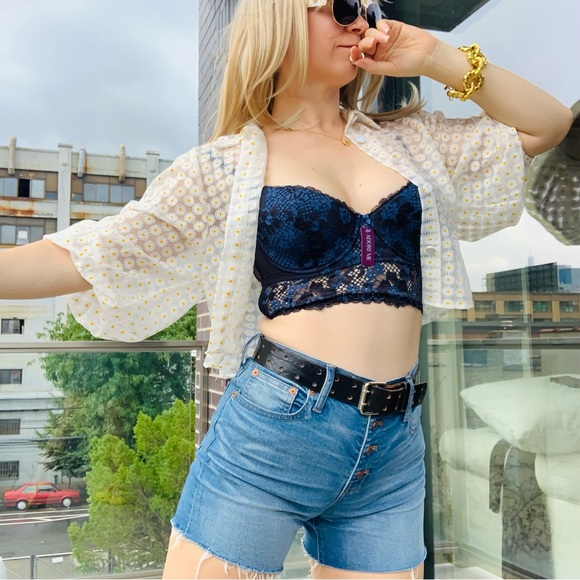 Zara Daisies Balloon Lantern 3/4 Sleeves Crop Top - Picture 12 of 16